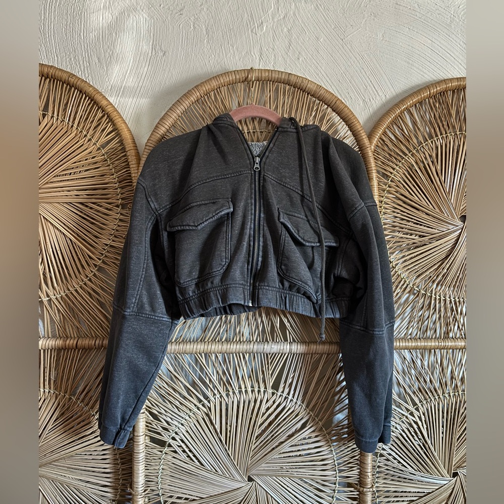Urban Outfitters UO Yogi Fleece Cropped Zip-Up Hoodie